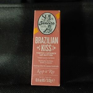 Brazilian Kiss